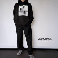 【NEW】Otter Hana Photo Hoodie – BLACK