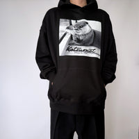 【NEW】Otter Kotaro Photo Hoodie – BLACK