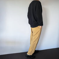 otter_sweatshirt_bk