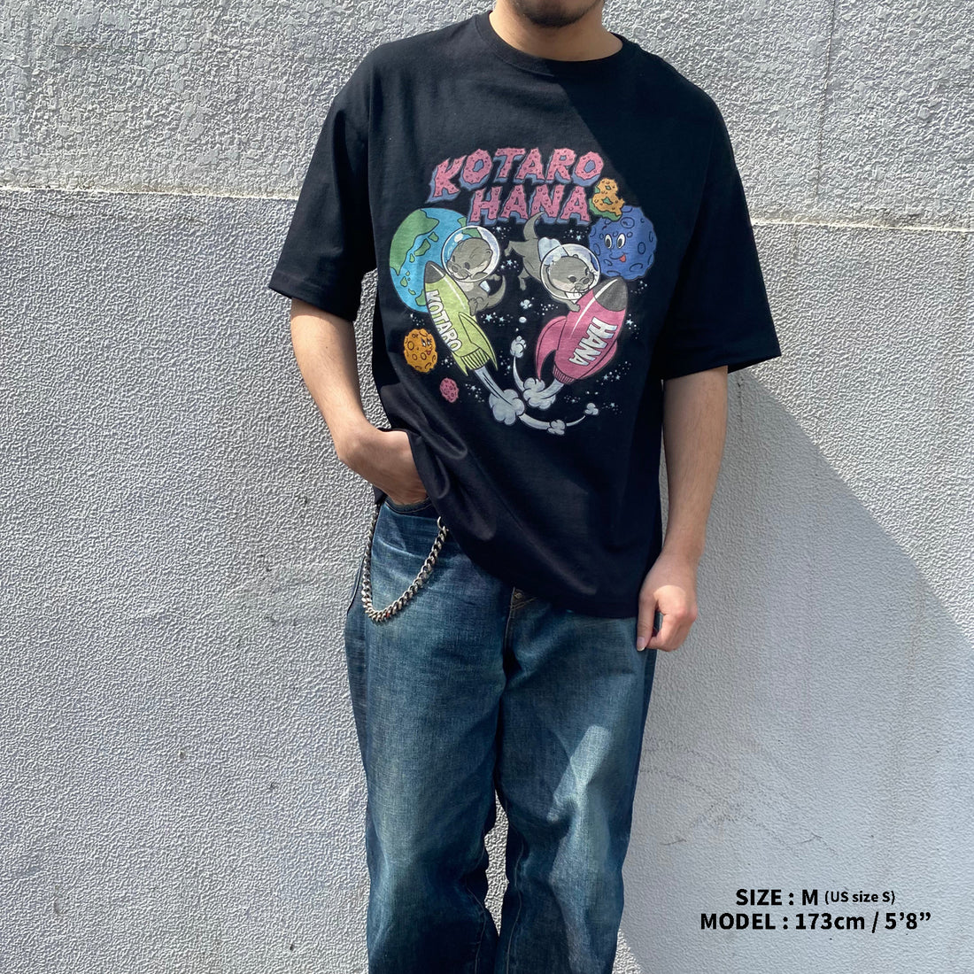 カワウソコタローとハナ 宇宙Tシャツ