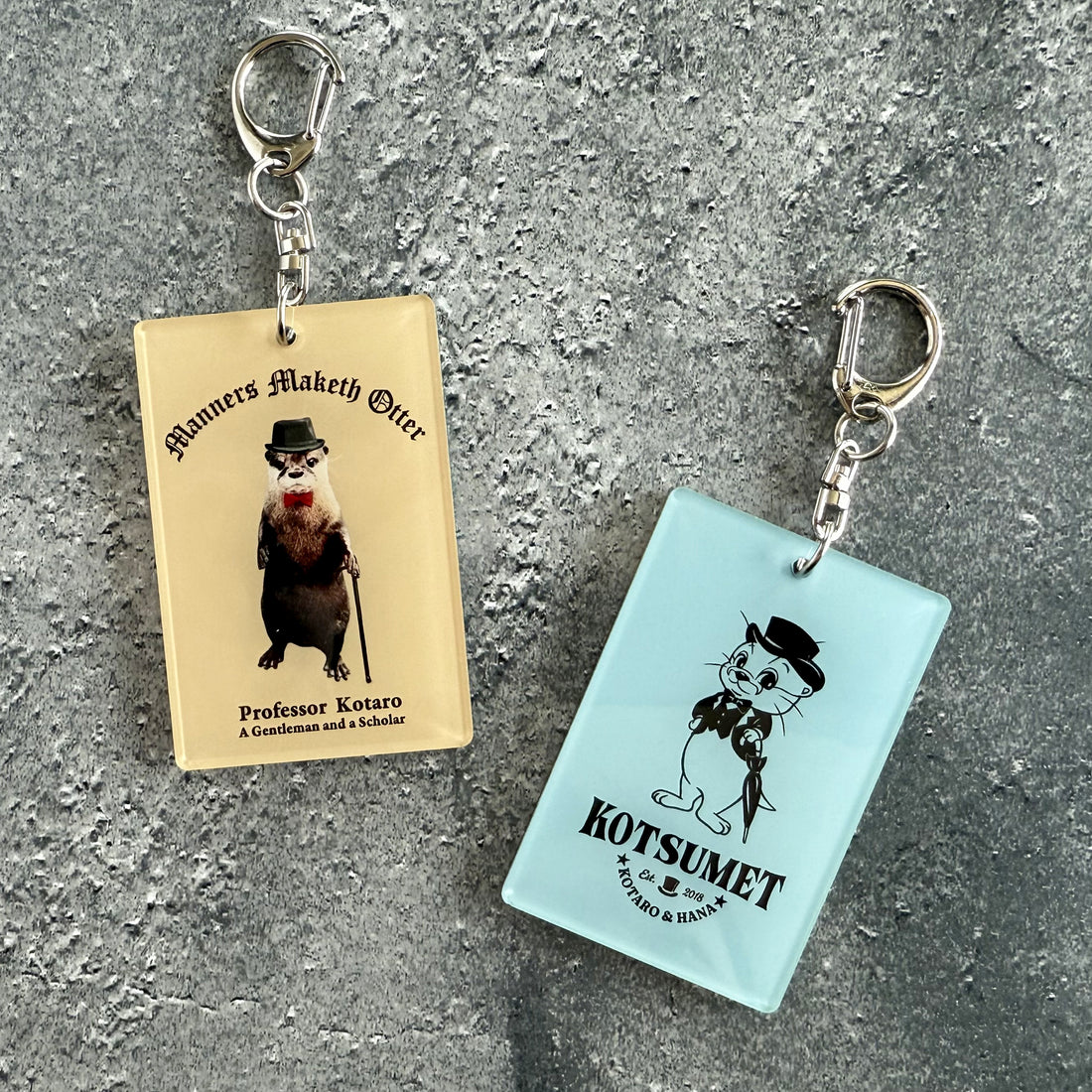 【NEW】Gentle Otter Kotaro Acrylic Keychain