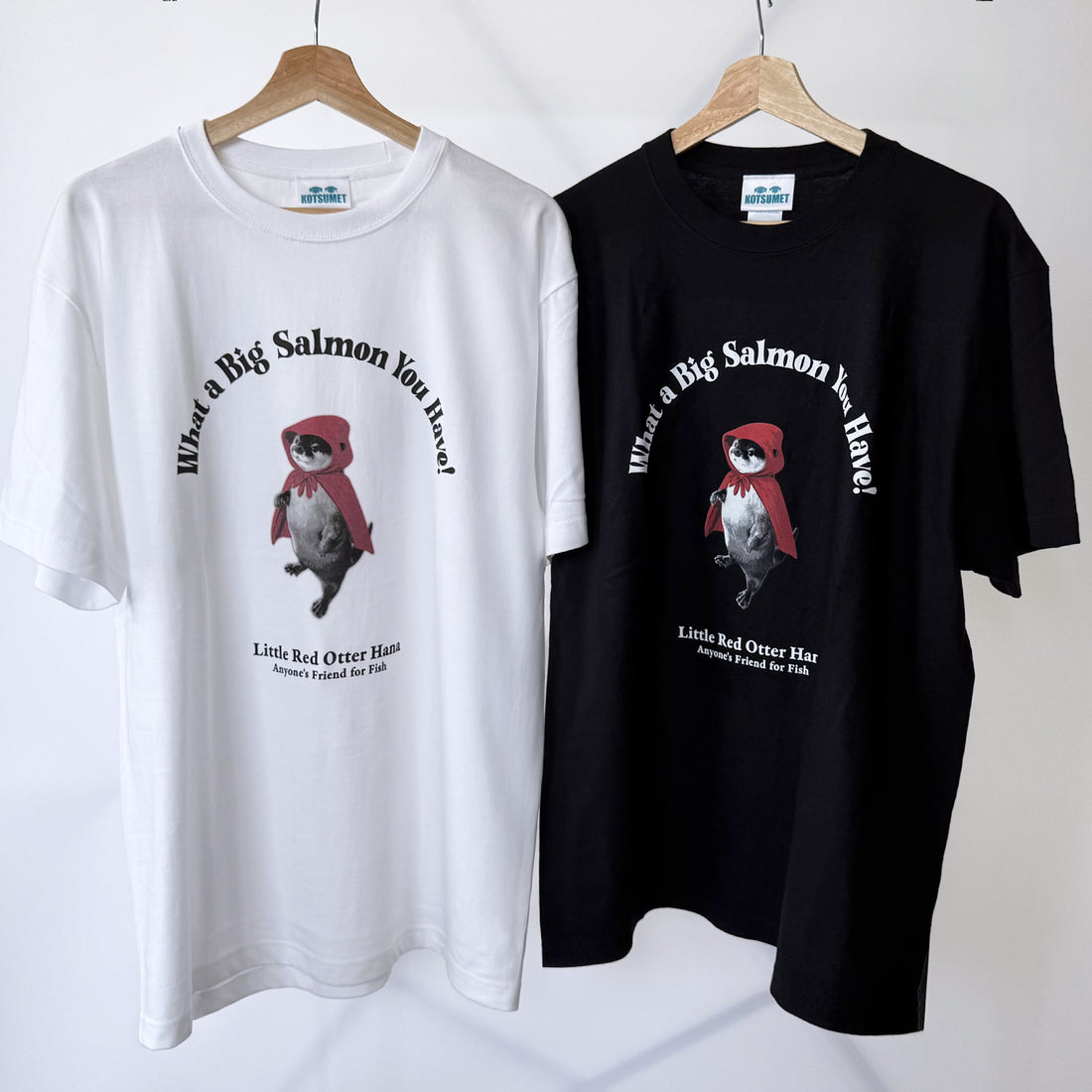 【NEW】Little Red Otter Hana T-Shirt – Black