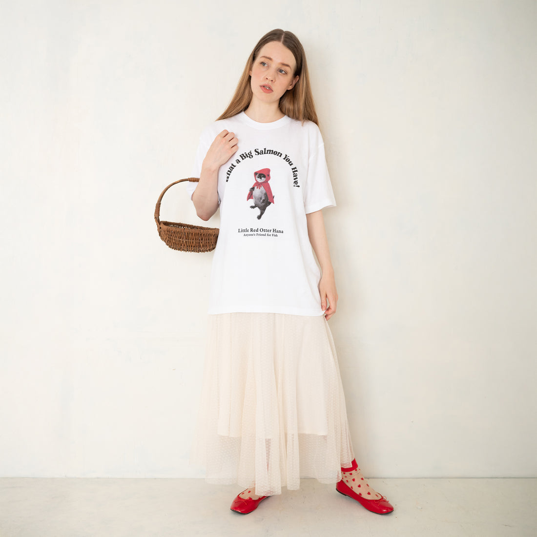 【NEW】Little Red Otter Hana T-Shirt – White